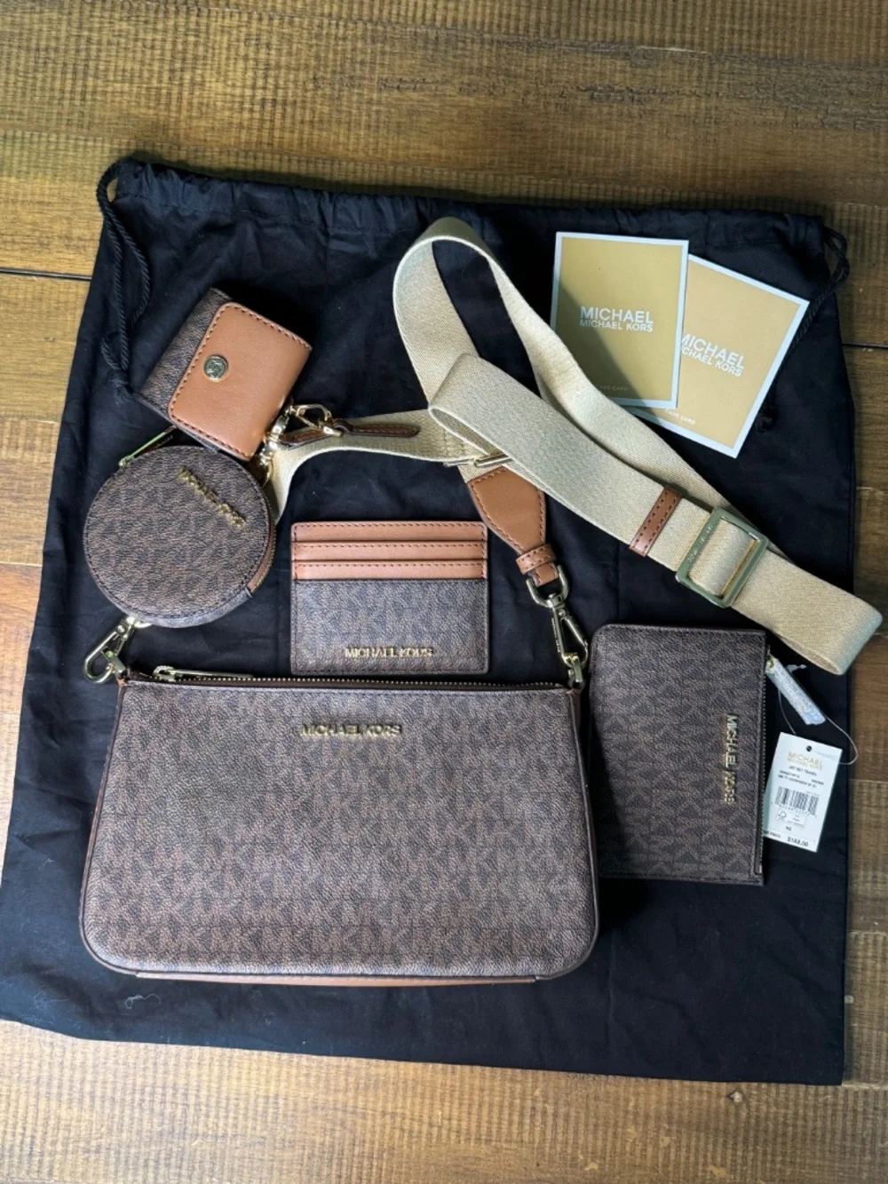 NWT Michael Kors Jet Set